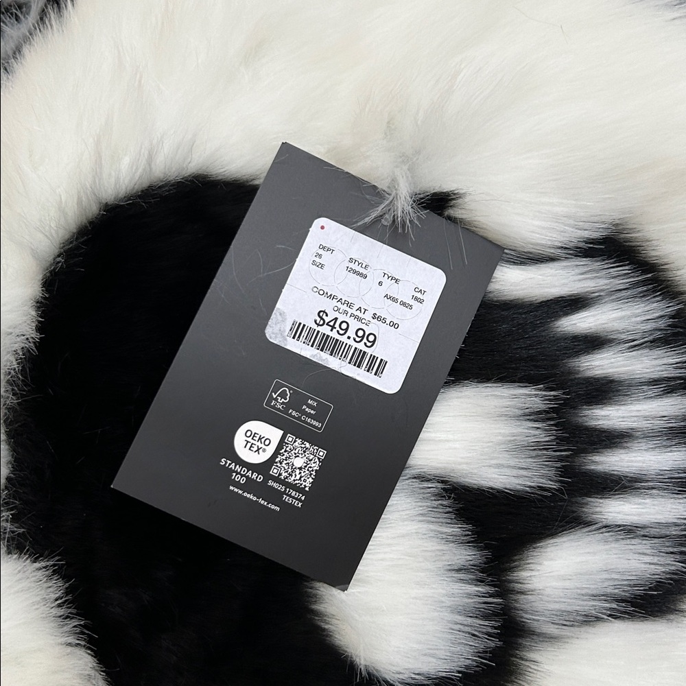 Cynthia Rowley Black and White Faux Fur Throw - Picture 6 of 9